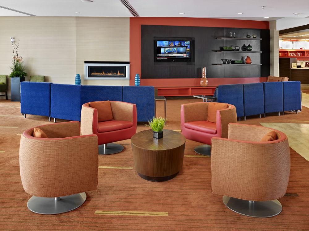 Courtyard By Marriott Edmonton West Hotel Bagian luar foto