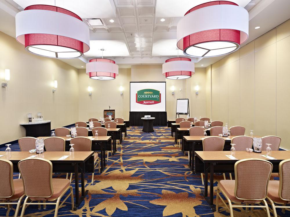 Courtyard By Marriott Edmonton West Hotel Bagian luar foto