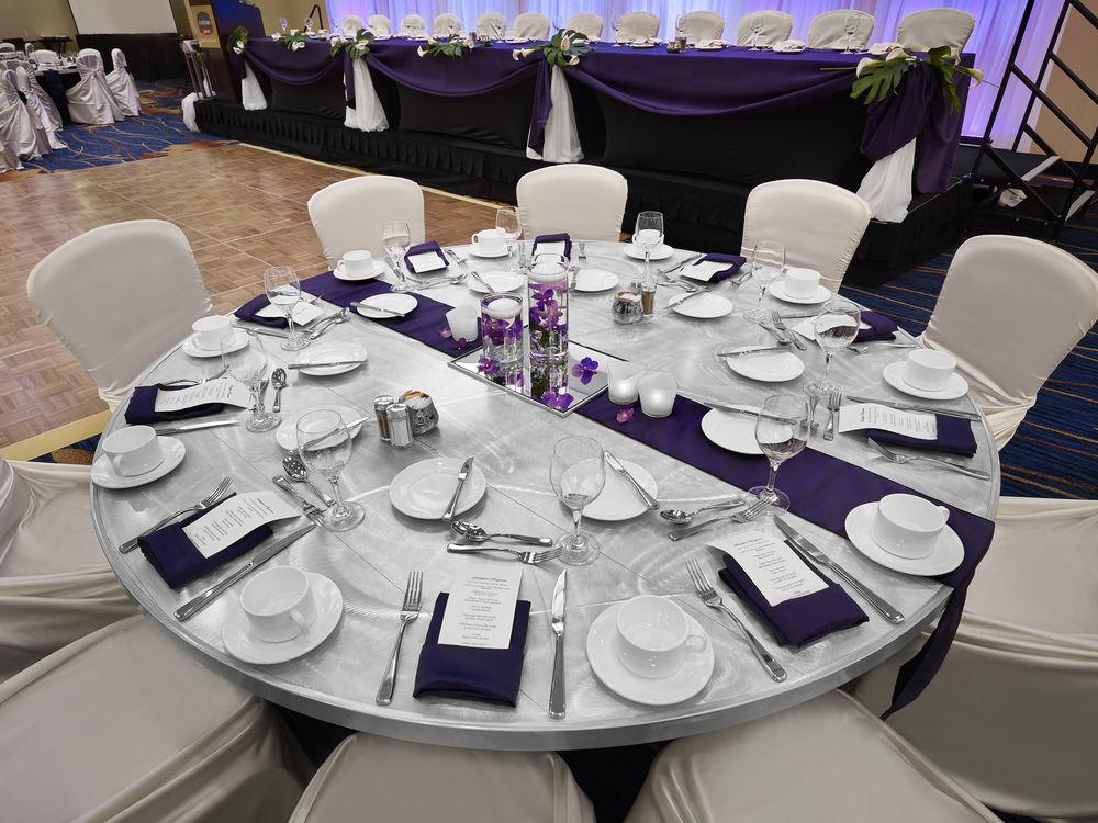 Courtyard By Marriott Edmonton West Hotel Bagian luar foto