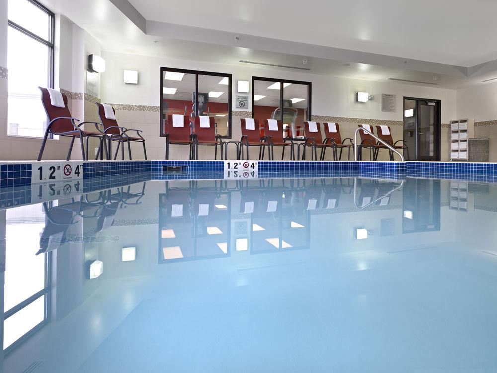 Courtyard By Marriott Edmonton West Hotel Bagian luar foto