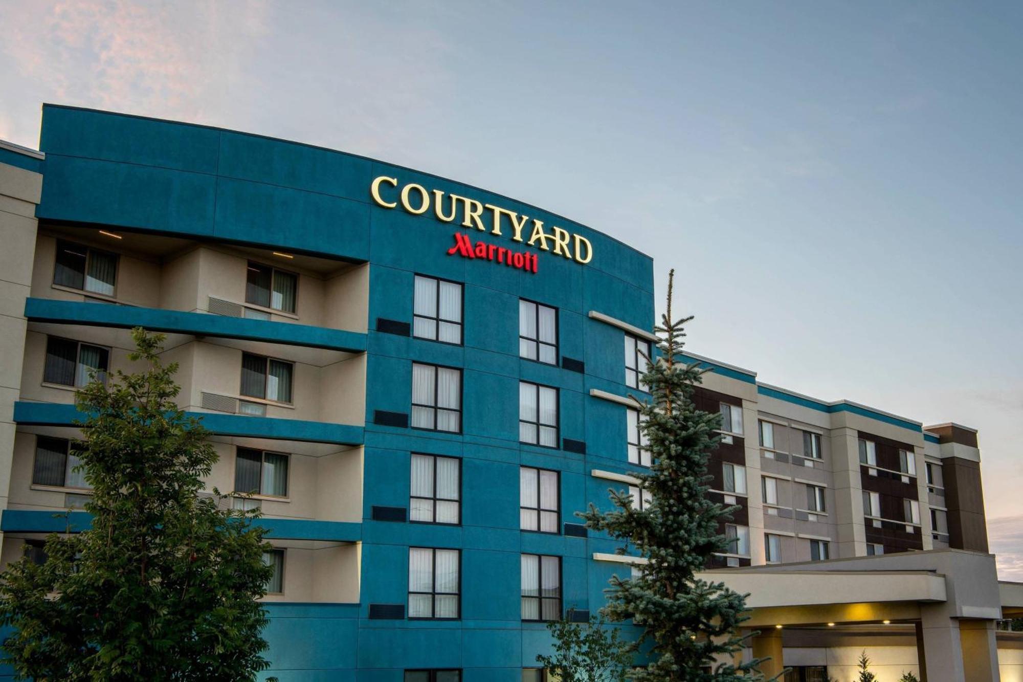 Courtyard By Marriott Edmonton West Hotel Bagian luar foto