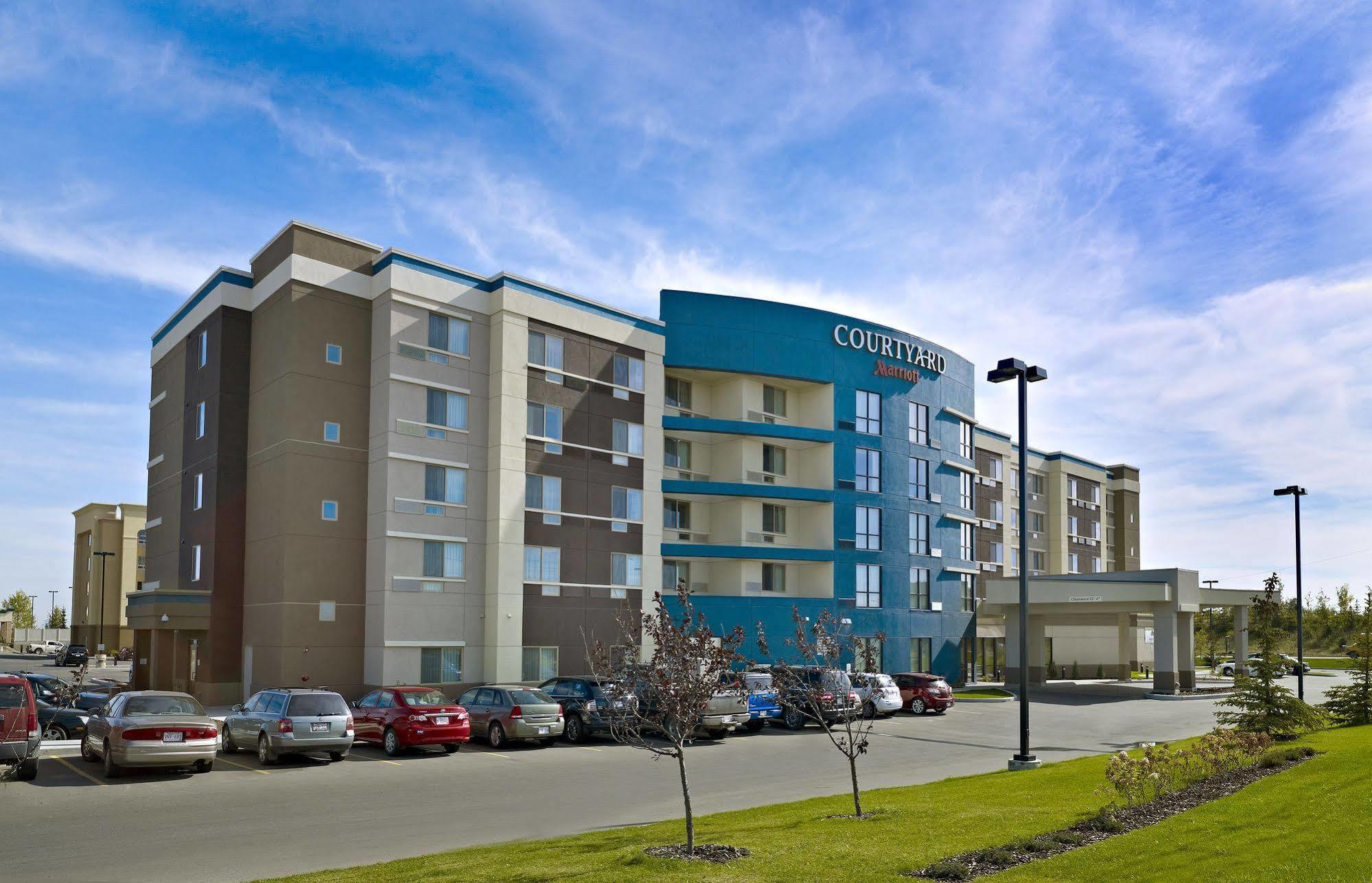 Courtyard By Marriott Edmonton West Hotel Bagian luar foto