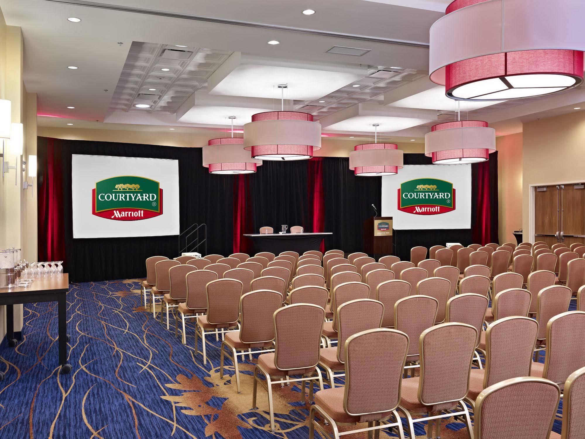 Courtyard By Marriott Edmonton West Hotel Bagian luar foto